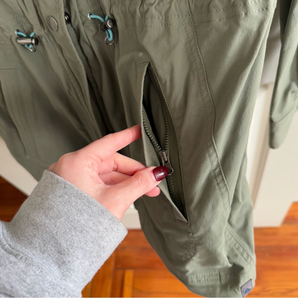 L.L. BEAN | Weather Resistant Softshell Jacket - Picture 12 of 14